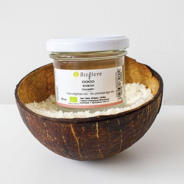 L'huile de coco bio, le soin embellissant des cheveux et de la peau
