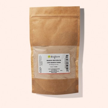 Licht ghassoul poeder als alternatieve shampoo of lichaamsverzorging