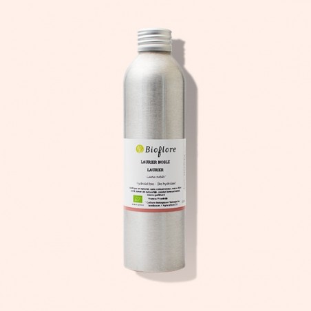 Organic laurel hydrosol for a 100% healthy mouth.