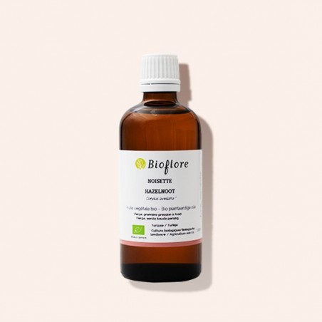 Notre huile de noisette vierge bio pour les peaux mixtes à grasses