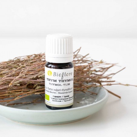 Organic thyme essential oil against winter ailments