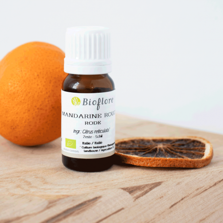 L'huile essentielle de mandarine rouge relaxe et facilite le sommeil