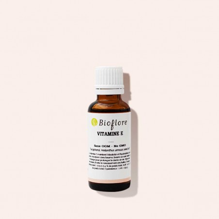 La vitamine E vec sa pipette compte gouttes idéale pour mesurer