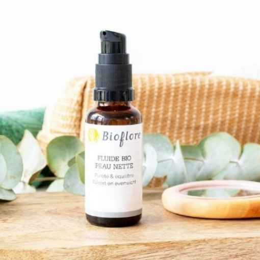 Peau à imperfections et soleil, les bons gestes