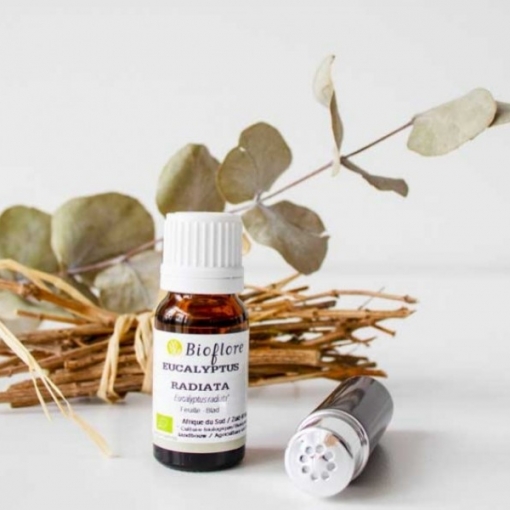 How to relieve a cold naturally with aromatherapy?