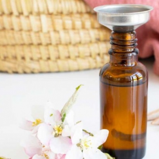 Healthy glow and regenerating face fluid