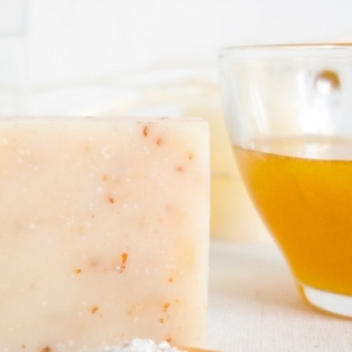 Savon naturel au miel gourmand